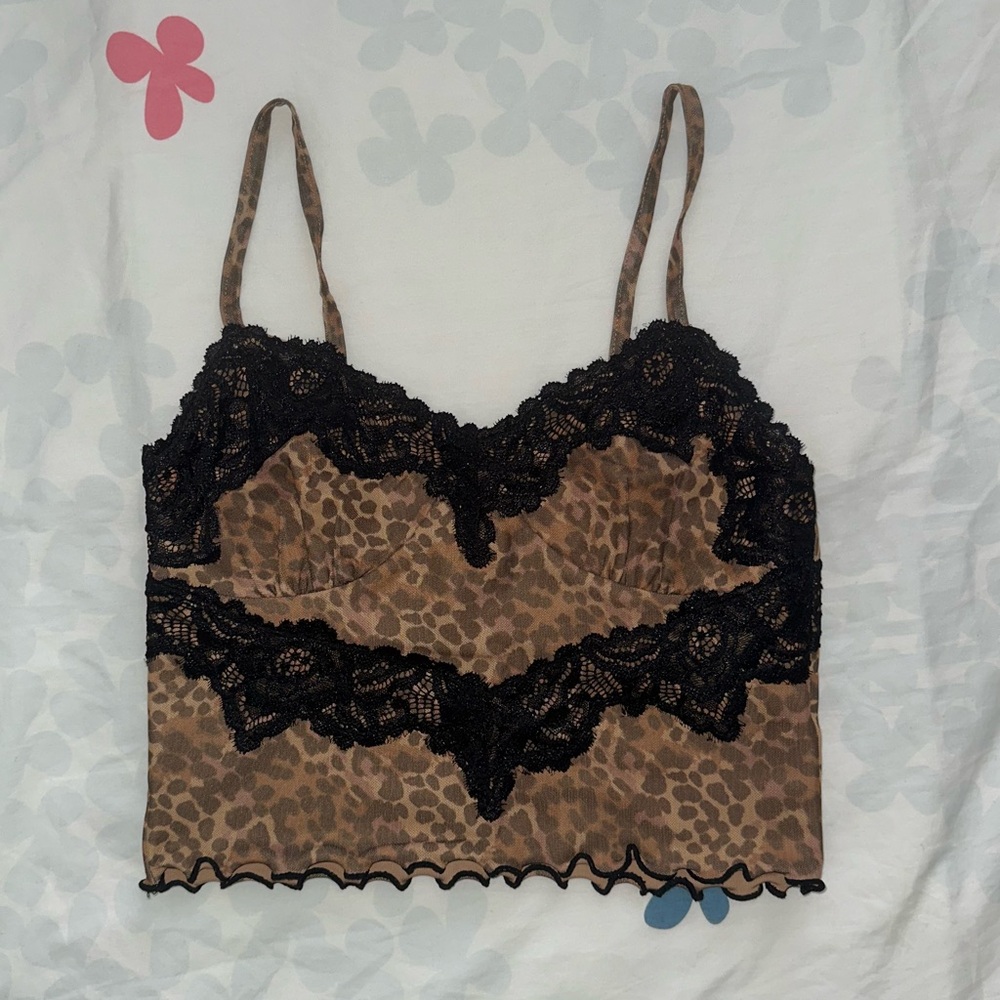 Tiger Mist Leopard Roselle Top